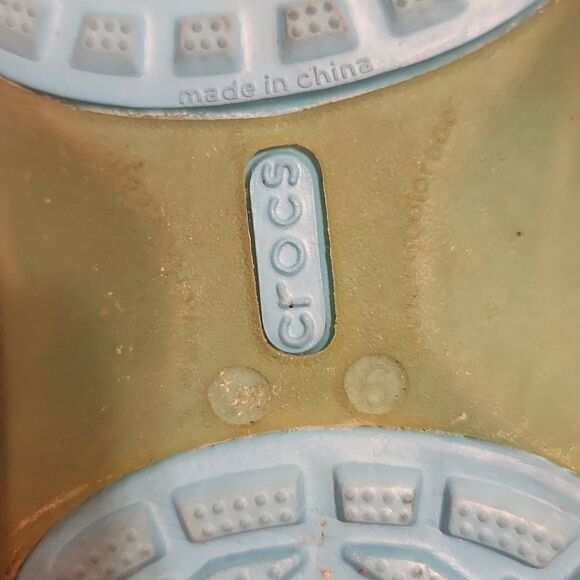 Crocs Women's "Carlie" Blue & Green Leopard-Print Mary Jane Clogs Size 6 - Picture 11 of 11